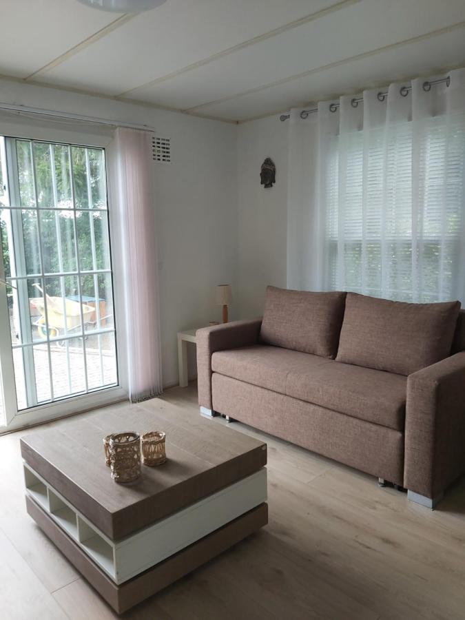 Bospareltjes Luxe Chalets Alleen Voor Recreatie 오이스터위지크 외부 사진