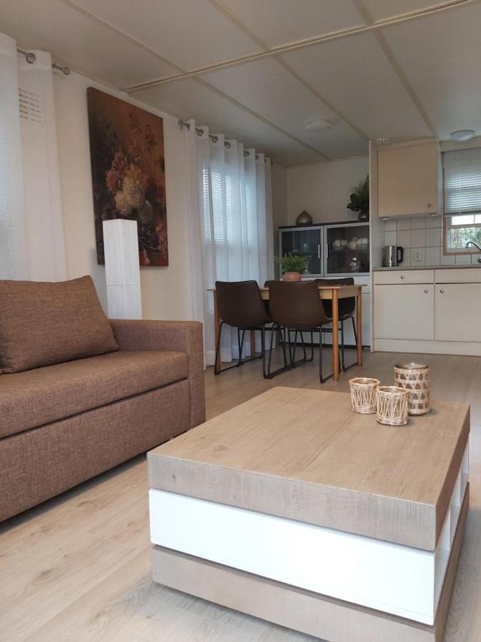 Bospareltjes Luxe Chalets Alleen Voor Recreatie 오이스터위지크 외부 사진