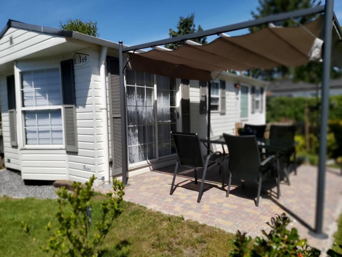 Bospareltjes Luxe Chalets Alleen Voor Recreatie 오이스터위지크 외부 사진